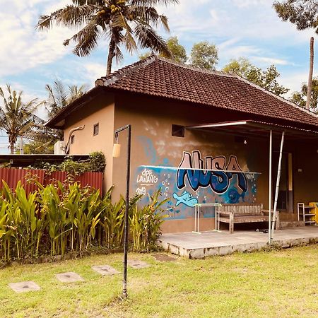 Pedidi Penida Hostel Batununggul Exteriör bild