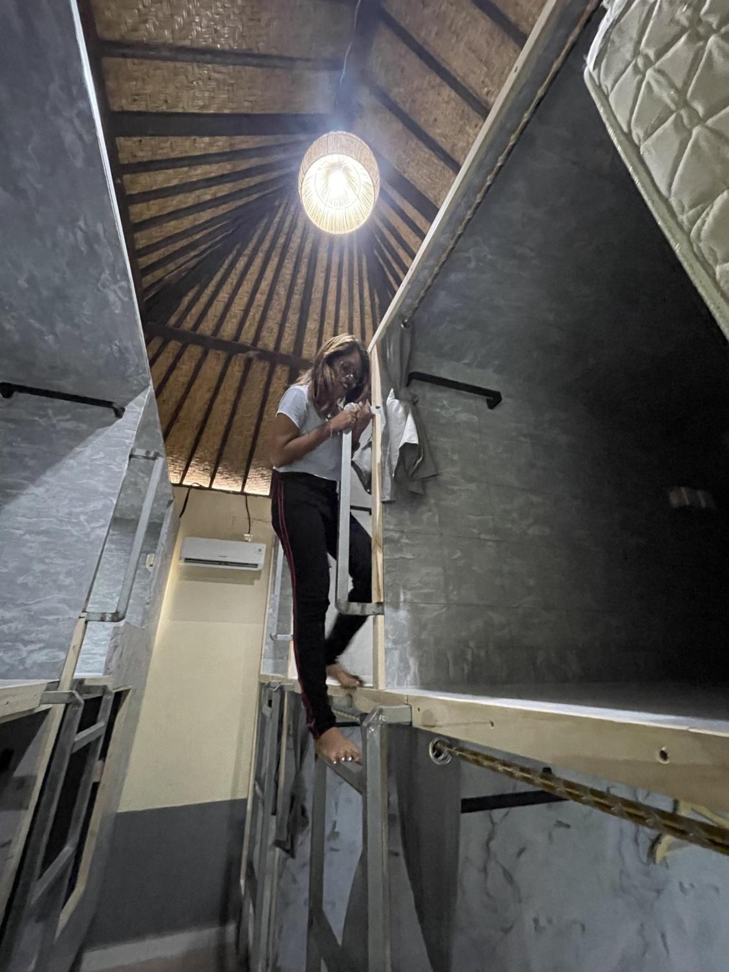 Pedidi Penida Hostel Batununggul Exteriör bild