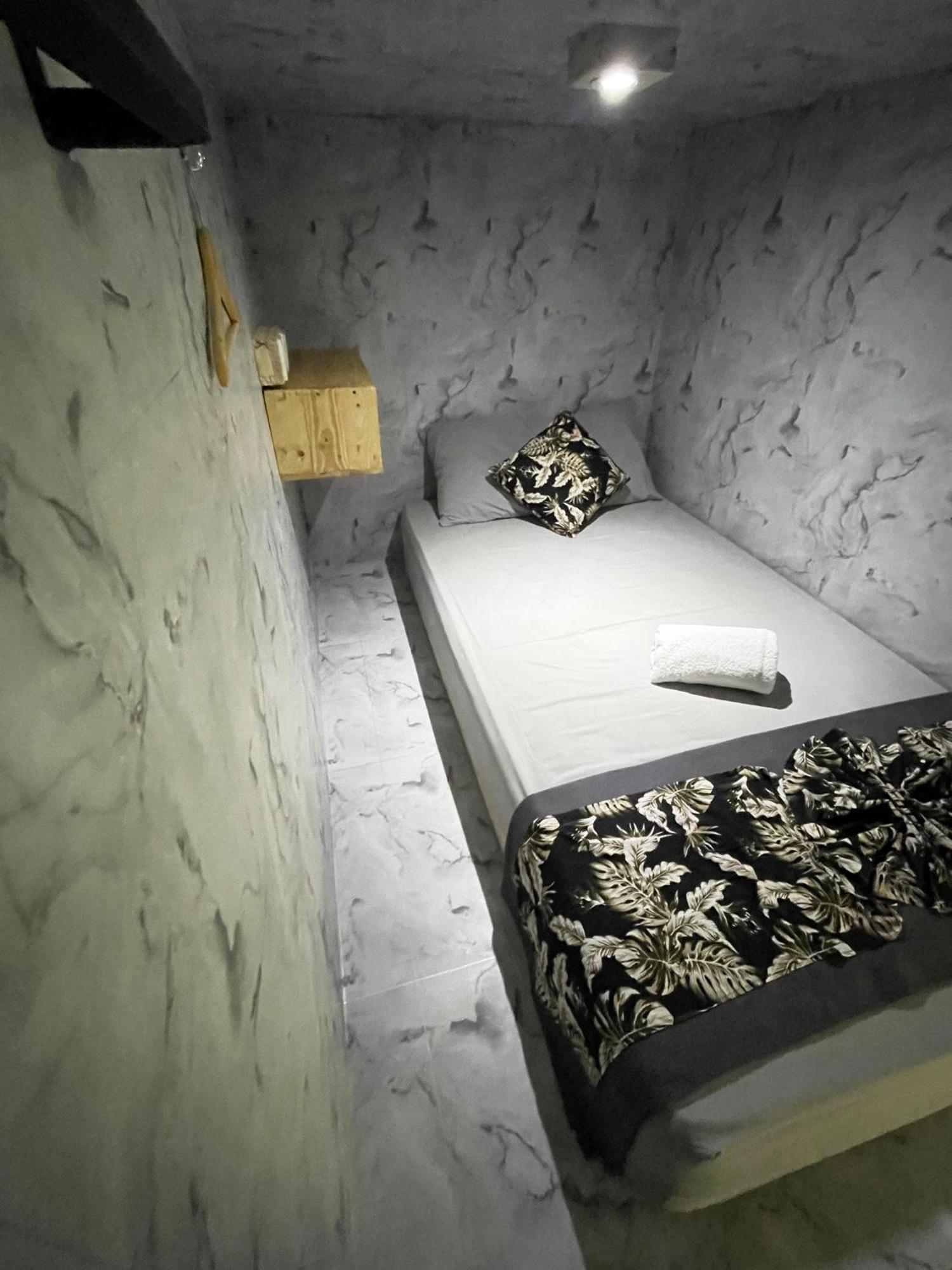 Pedidi Penida Hostel Batununggul Exteriör bild
