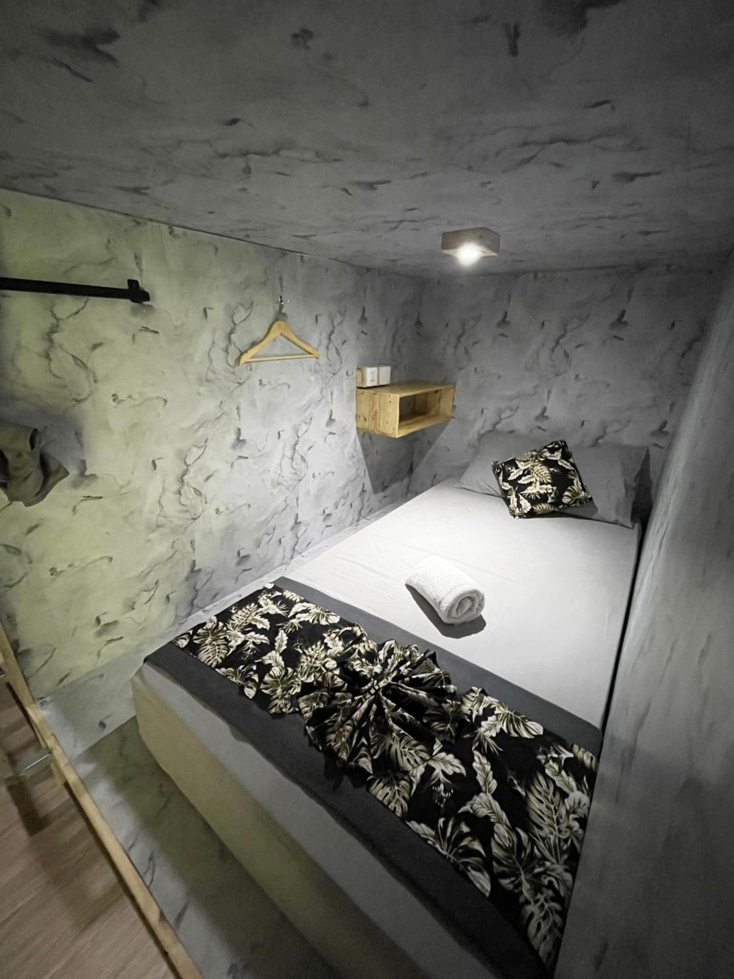 Pedidi Penida Hostel Batununggul Exteriör bild