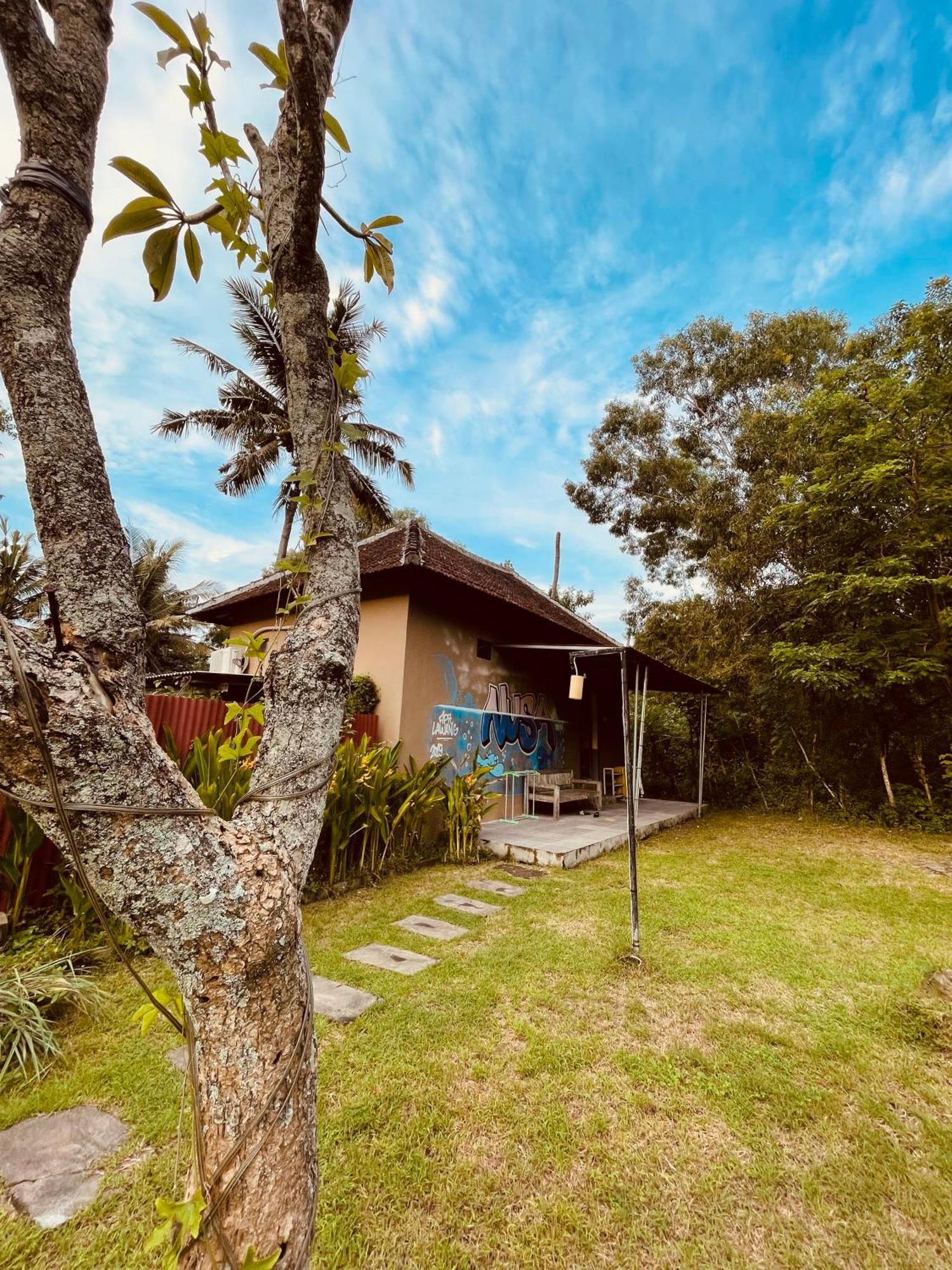 Pedidi Penida Hostel Batununggul Exteriör bild